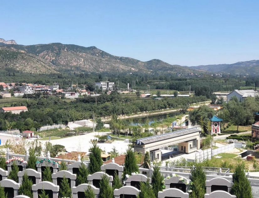 骨灰盒下葬需要准备什么东西？有具体要求吗？